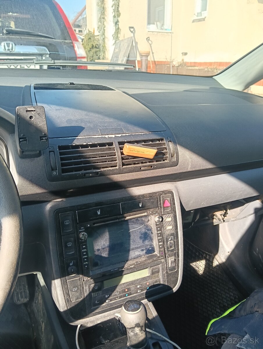 Vw sharan 1.9tdi 96kw - 9