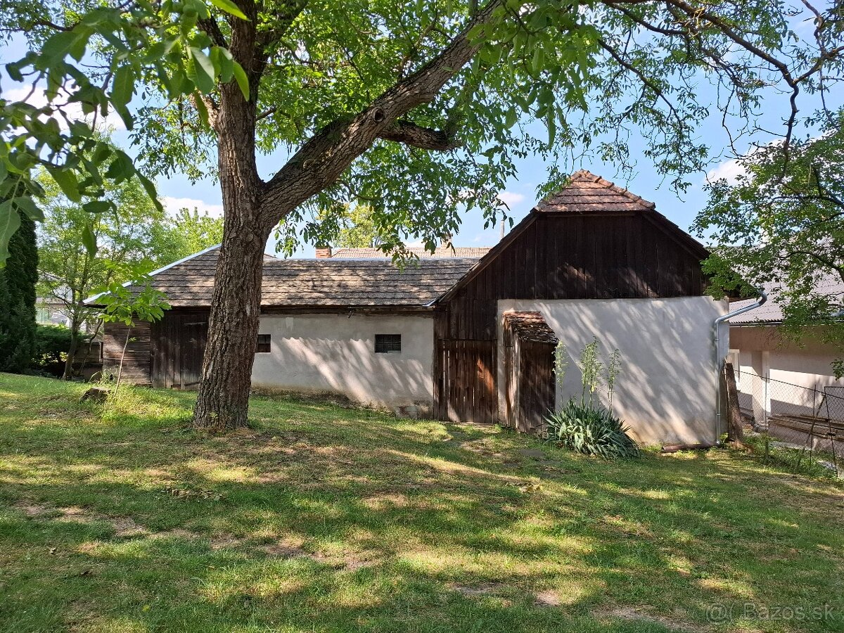 CHALUPA NA MYJAVSKÝCH KOPANICIACH - 9