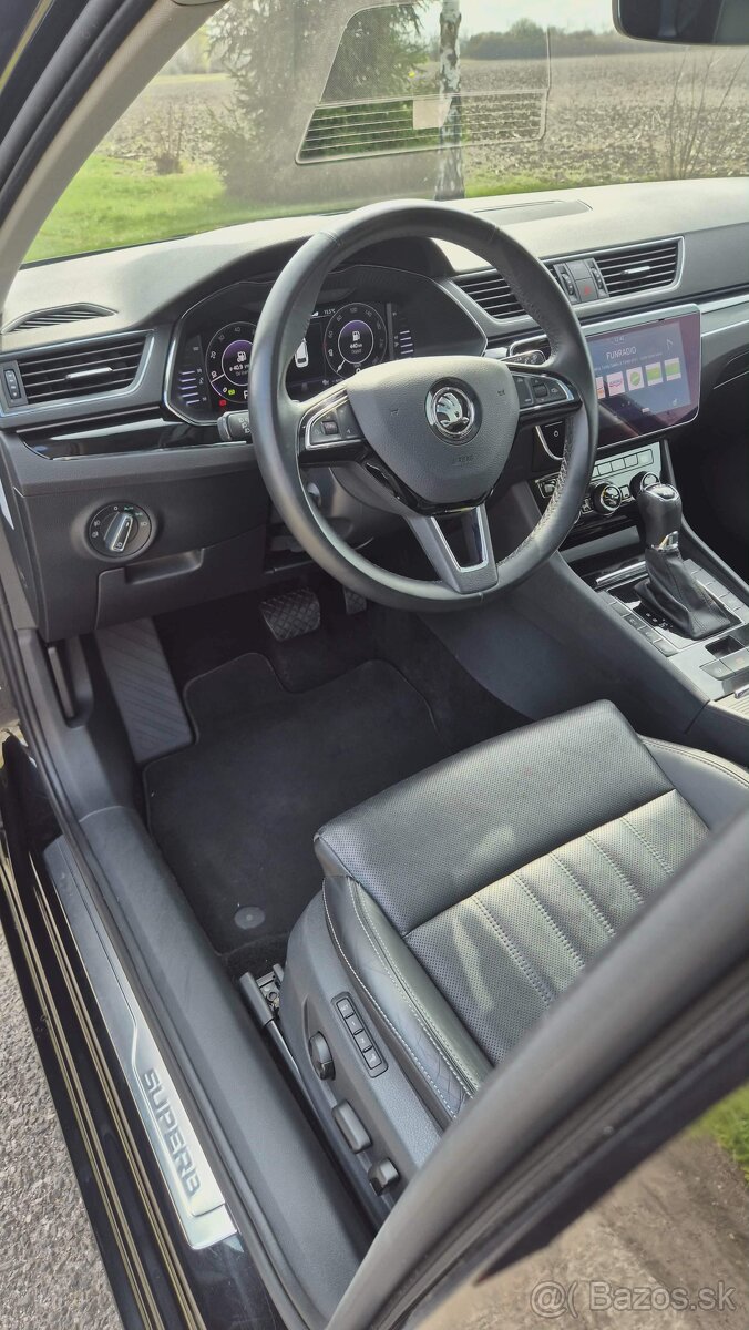Škoda superb L&K 2.0TSI 200kW - 9