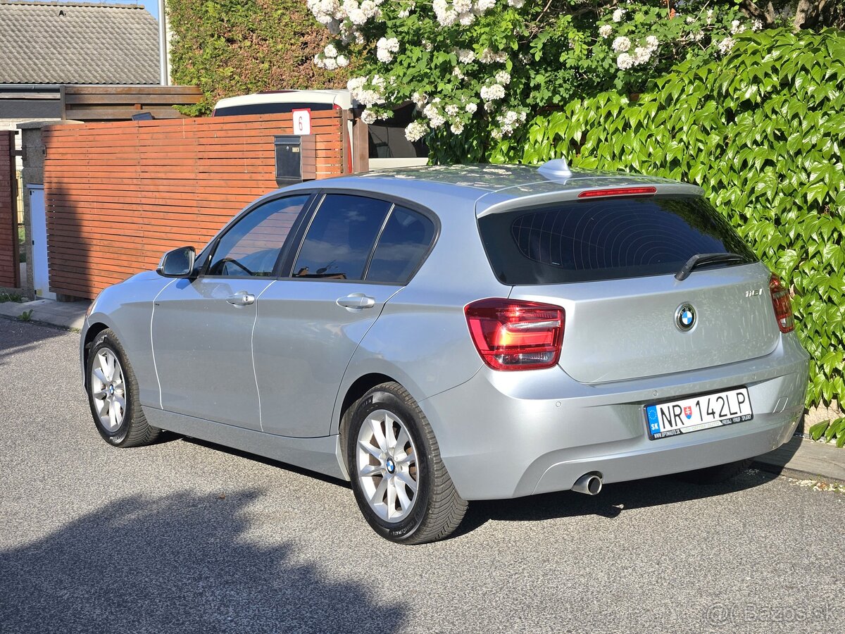 BMW rad 1 1.60 116i, SR voz, Automat,Serv.Kniha - 9