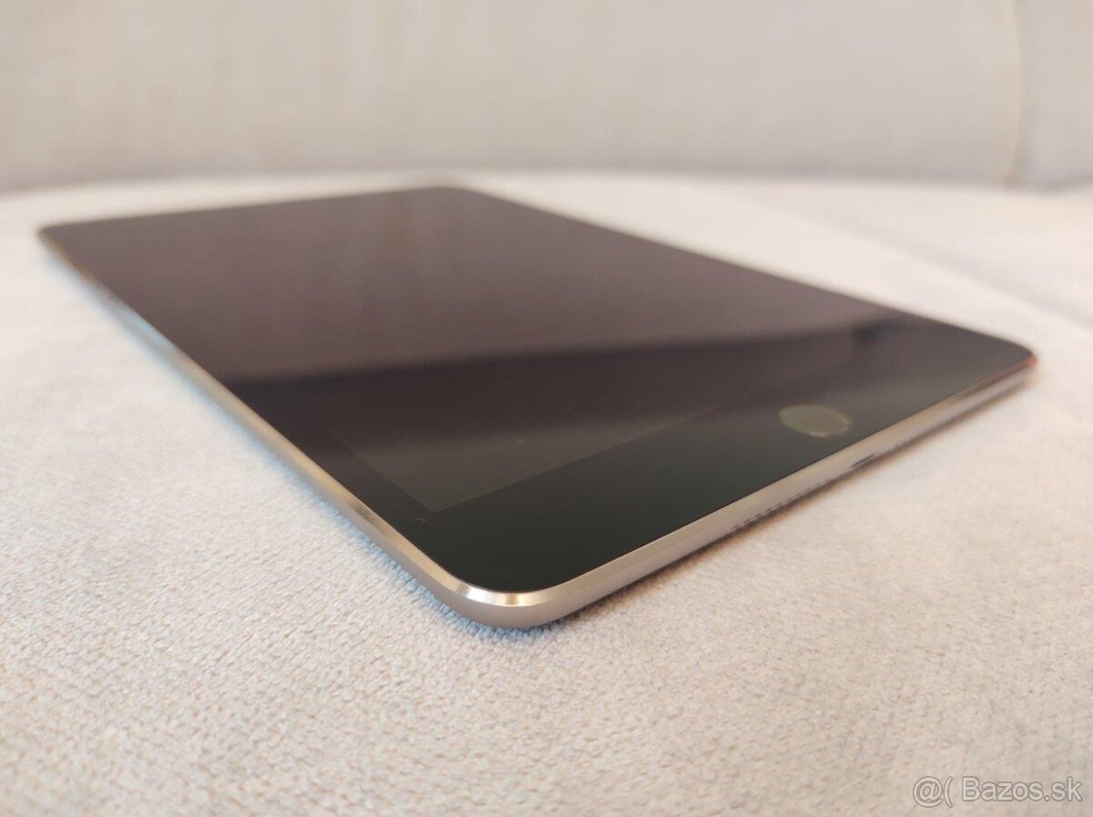 iPad mini 4 Wi-Fi 16GB Space Grey - 9