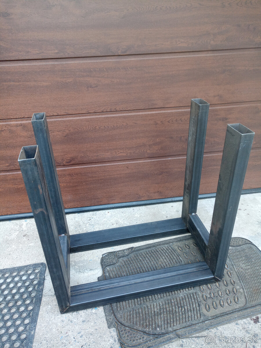 ocelovy ram, stolik - 9