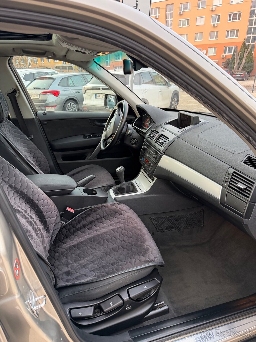 Predám BMW X3 E83 2.0d xDrive STK 01/2028 - 9