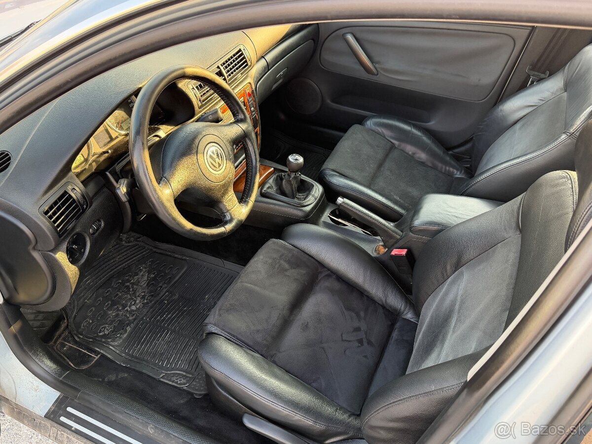 Volkswagen Passat 1,9tdi 96kw HIGHLINE - 9