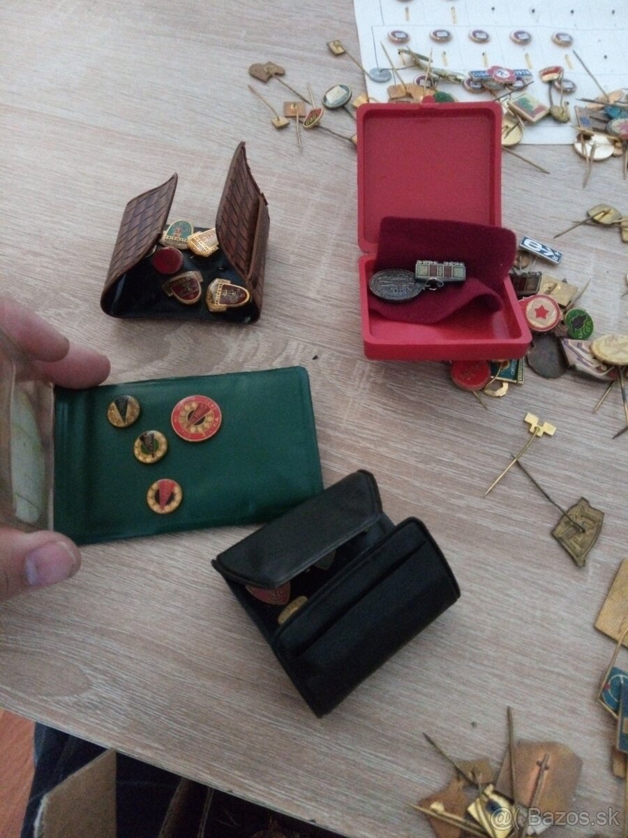 Odznaky veľa mix - 9