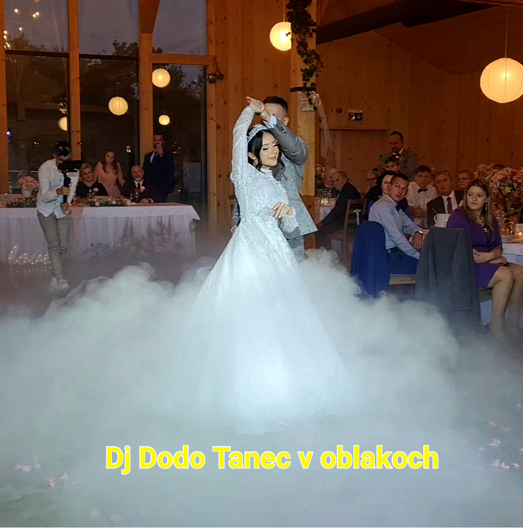 PLAZIVY DYM,TANEC V OBLAKOCH,OHNIVE FONTANY vychod.slovensko - 9