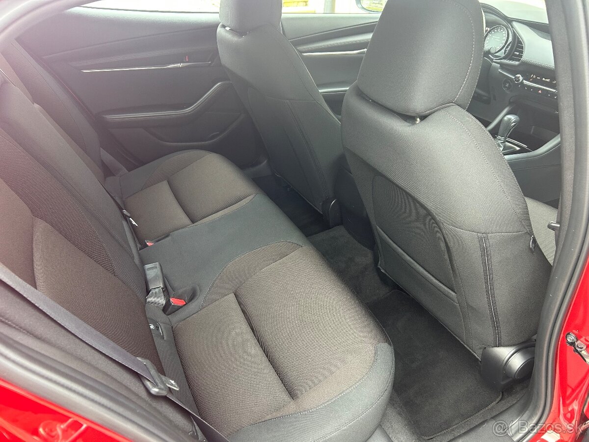 Mazda 3 2.0 Skyactiv Comfort A/T ODPOČET DPH - 9