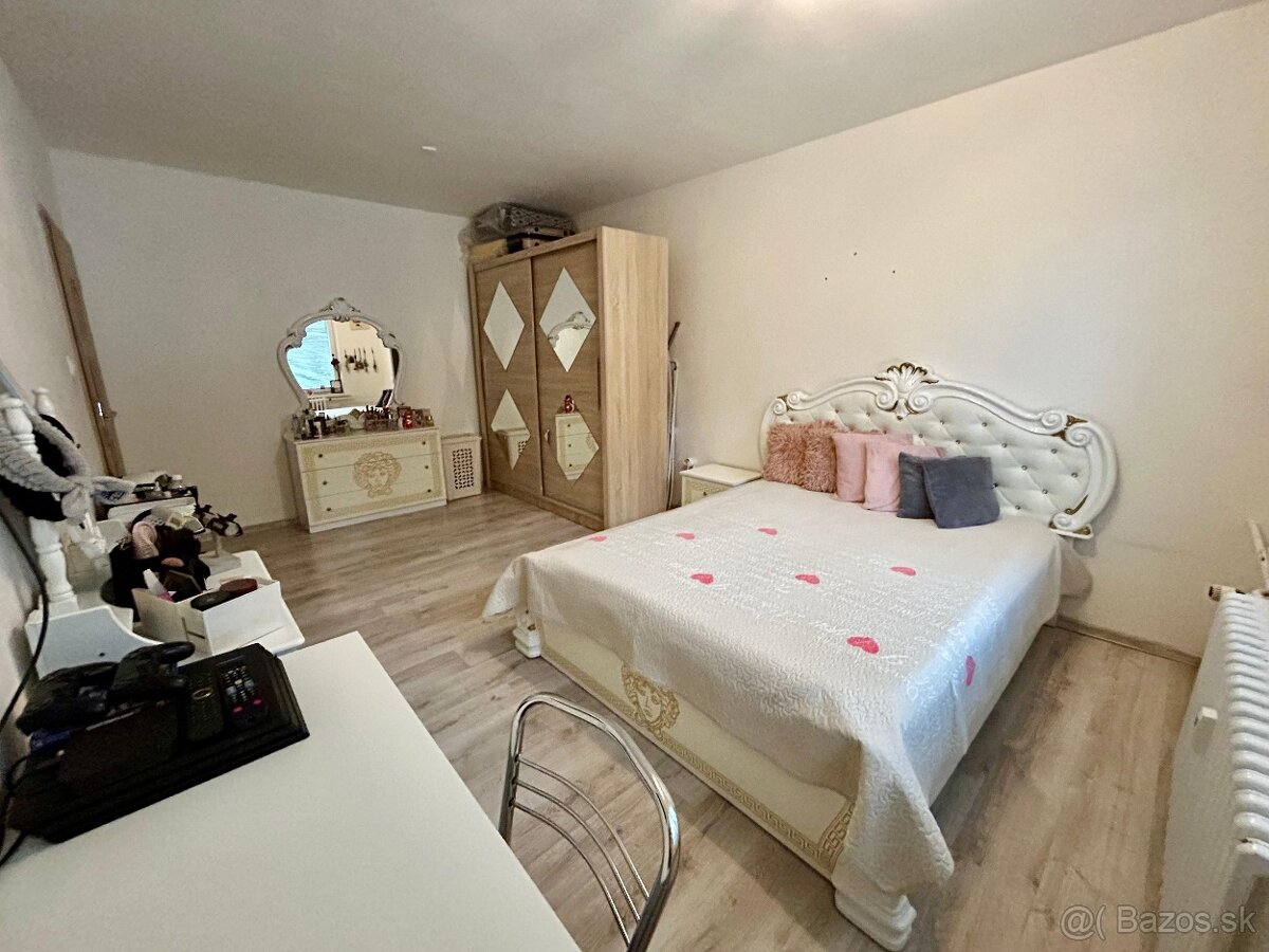 3 - izbový byt na Banisku, - 9