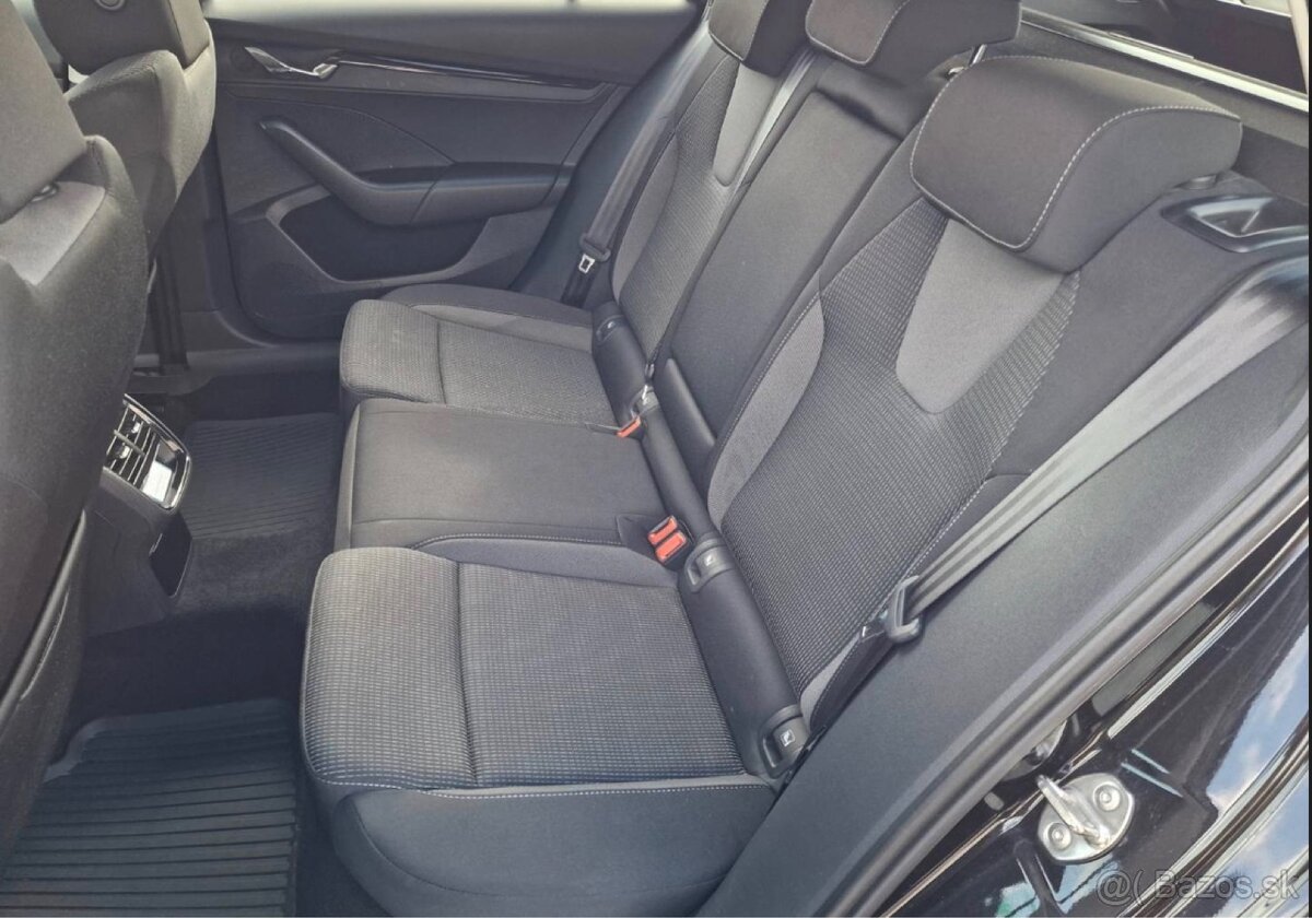 Škoda Octavia Combi 2.0 TDI SCR Ambition DSG - 9