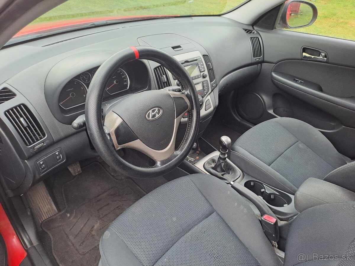 Hyundai i30 cw 1.6 crdi 66kw 90ps - 9