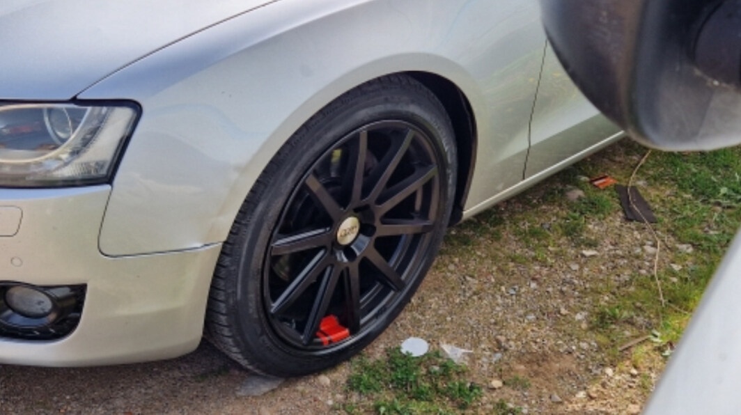 Stredové krytky - pukličky kolies AUDI - 9