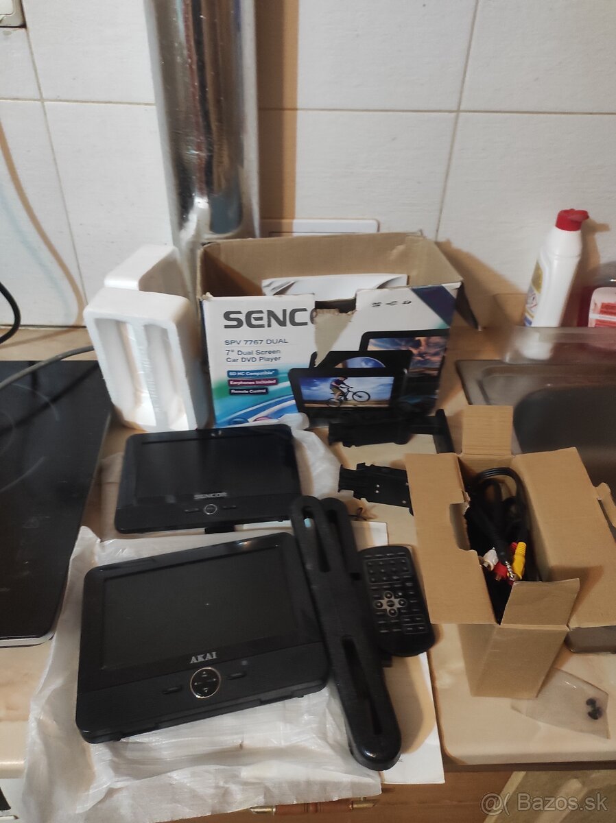 ROZPREDAVAM ELEKTRONIKU - 9