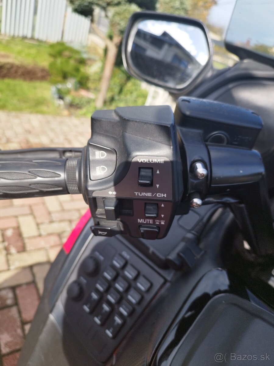 HONDA Goldwing - 9