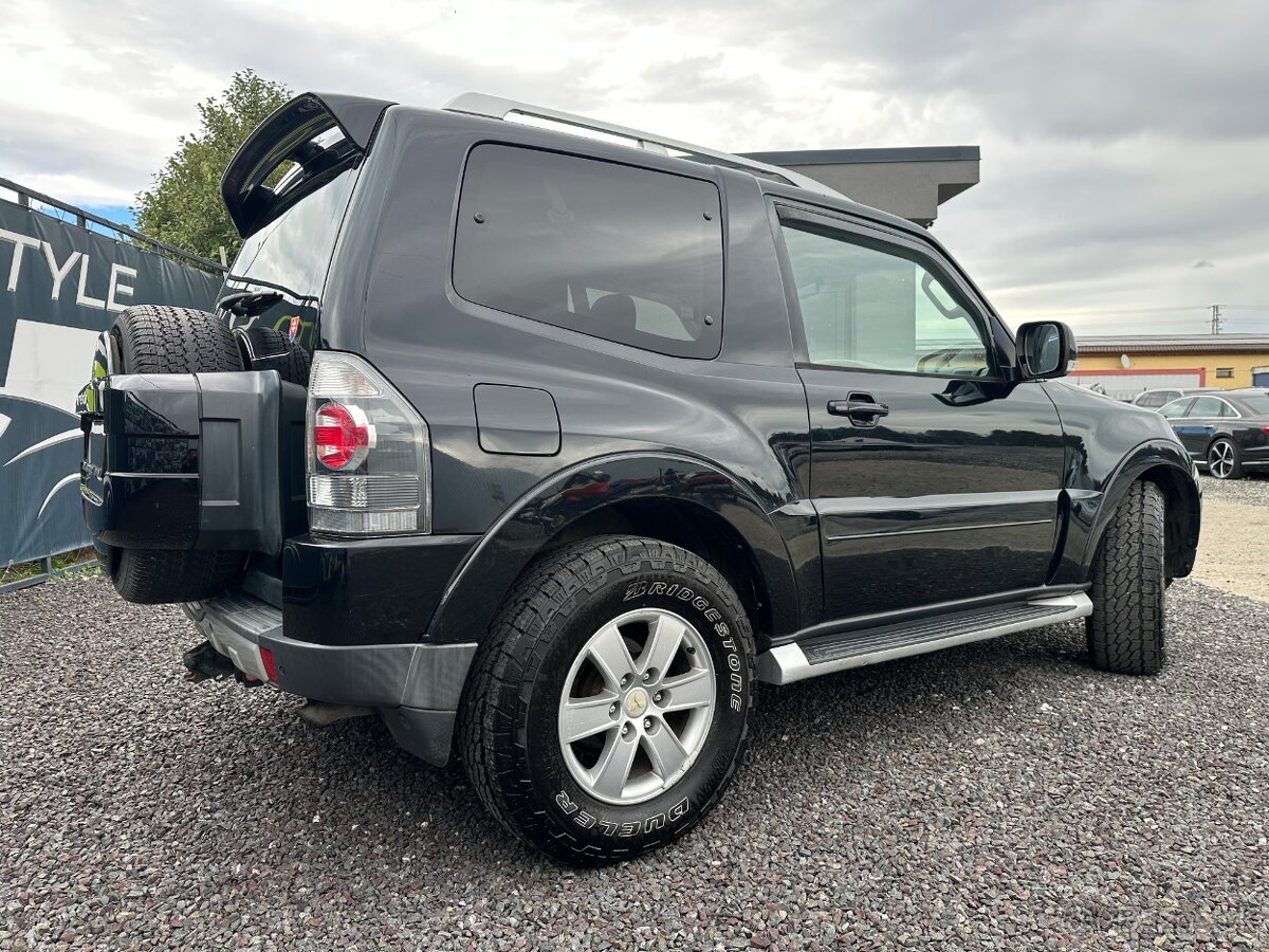 Mitsubishi Pajero 3.2DI-D SWB Invite - 9