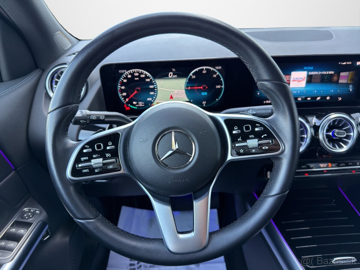 MERCEDES-BENZ EQA 250 - 9