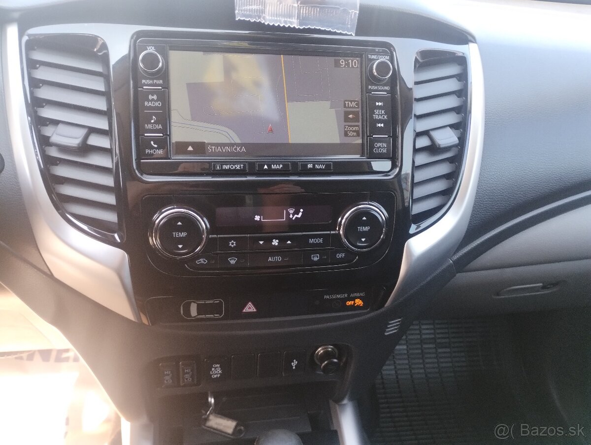 Mitsubishi L 200 2.4 DI-D MIVEC Double Cab Black Editio - 9