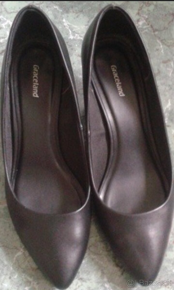 Lodicky 39 Zara so sperkom riflovina a cierne lodicky 38. - 9