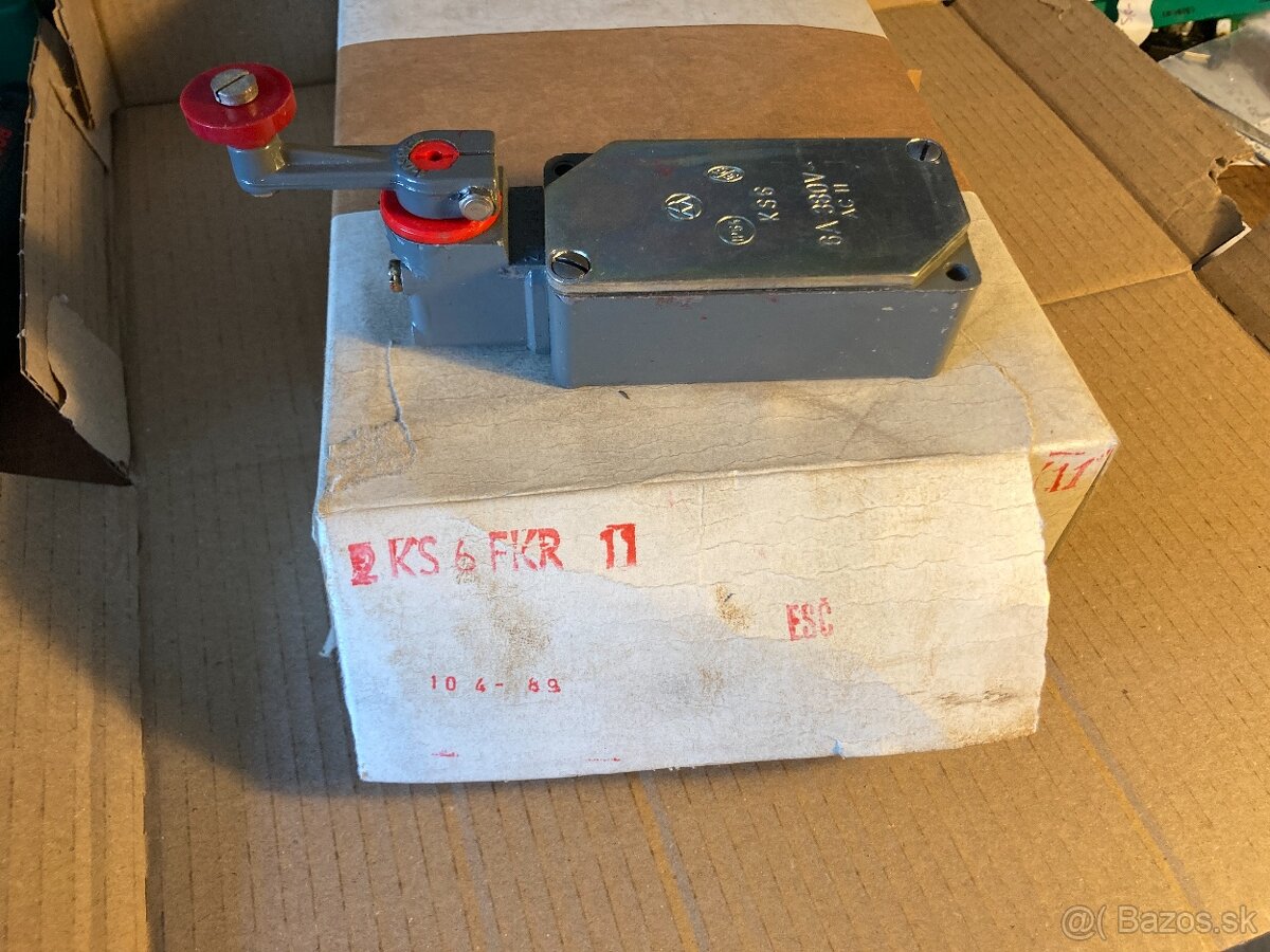 KONCOVÝ SPÍNAČ:2KS6 ; 3KS6 - 9