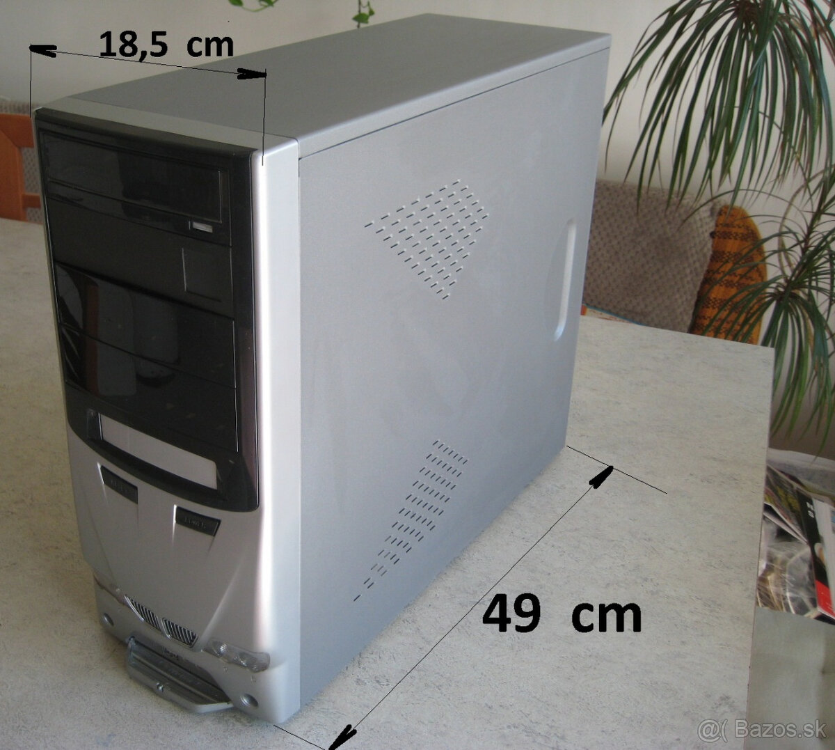 ♦️ B M W ♦️ počítačová skriňa ♦️ - 9