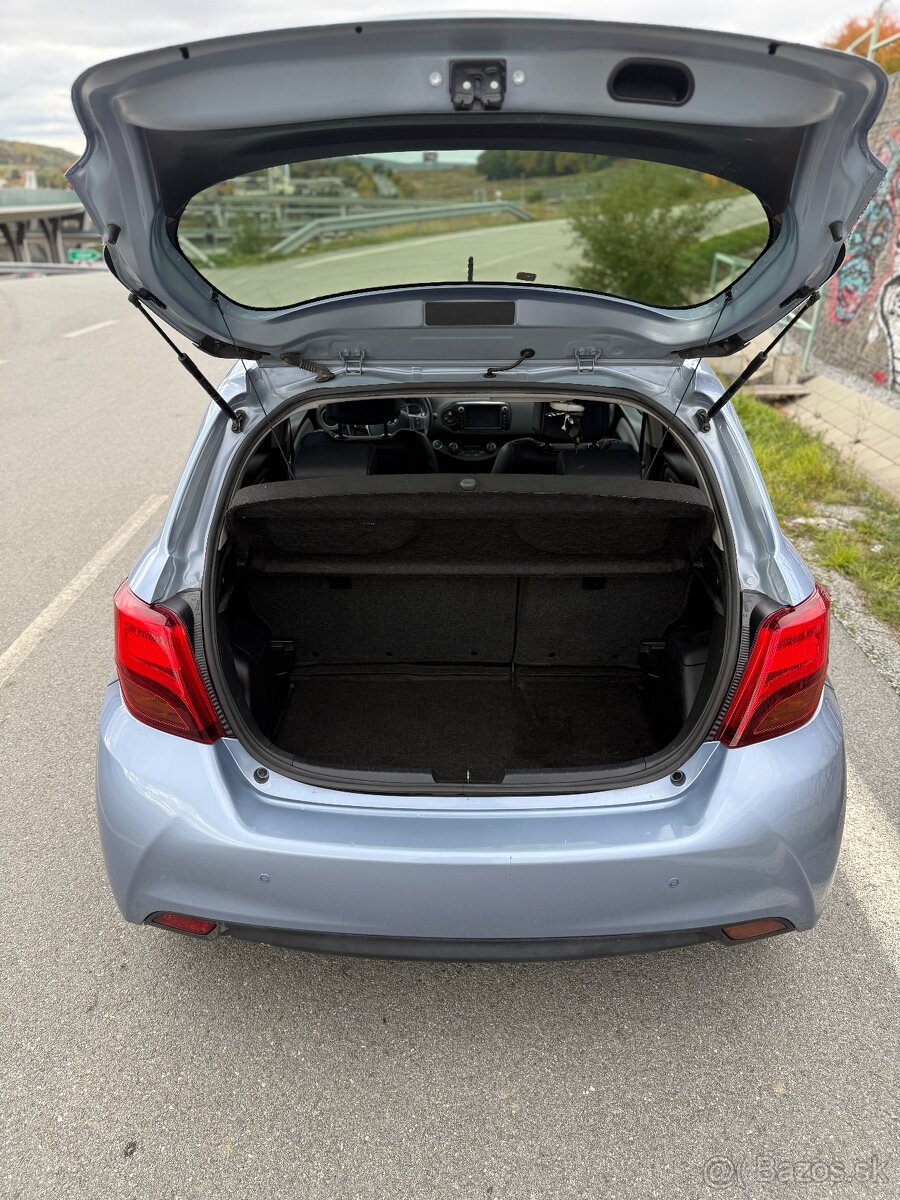 Toyota Yaris 1.5 Hybrid E-CVT - 9