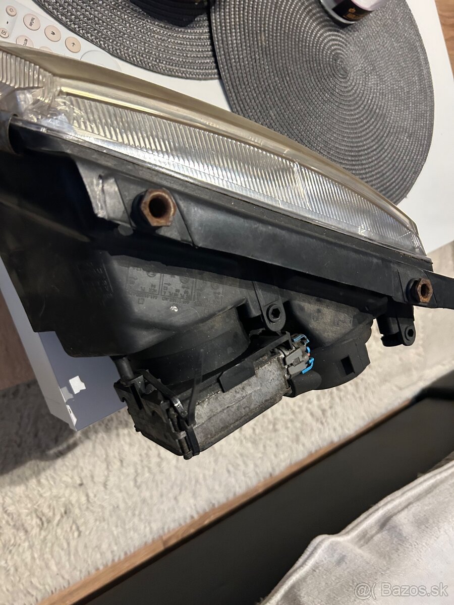 Predám xenónové svetla passat b5 - 9