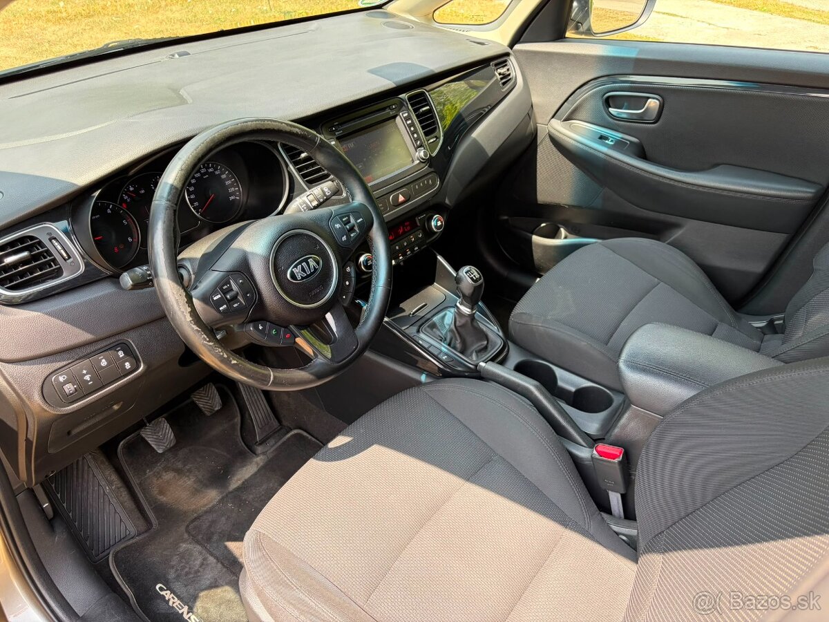 Kia Carens 1.7 CRDi Silver - 9