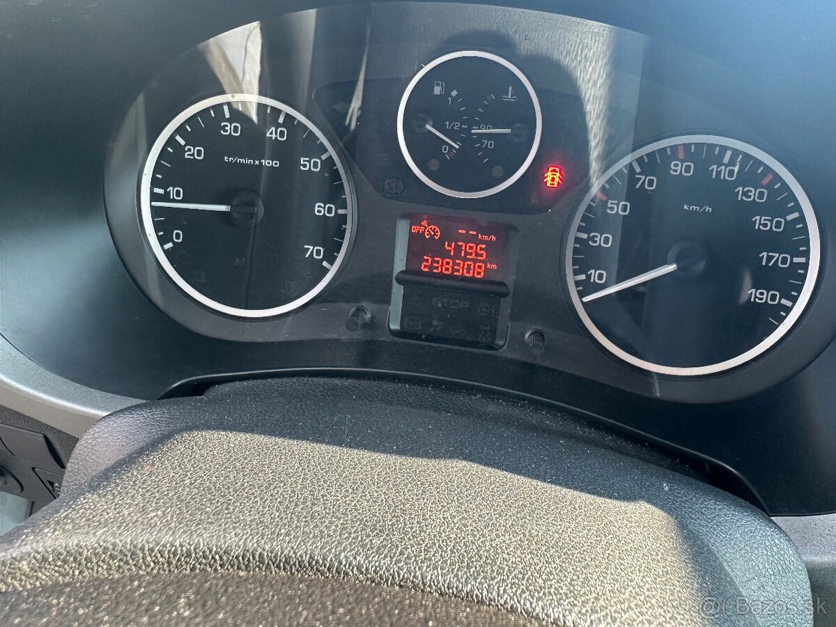 Peugeot Partner 1.6hdi - 9