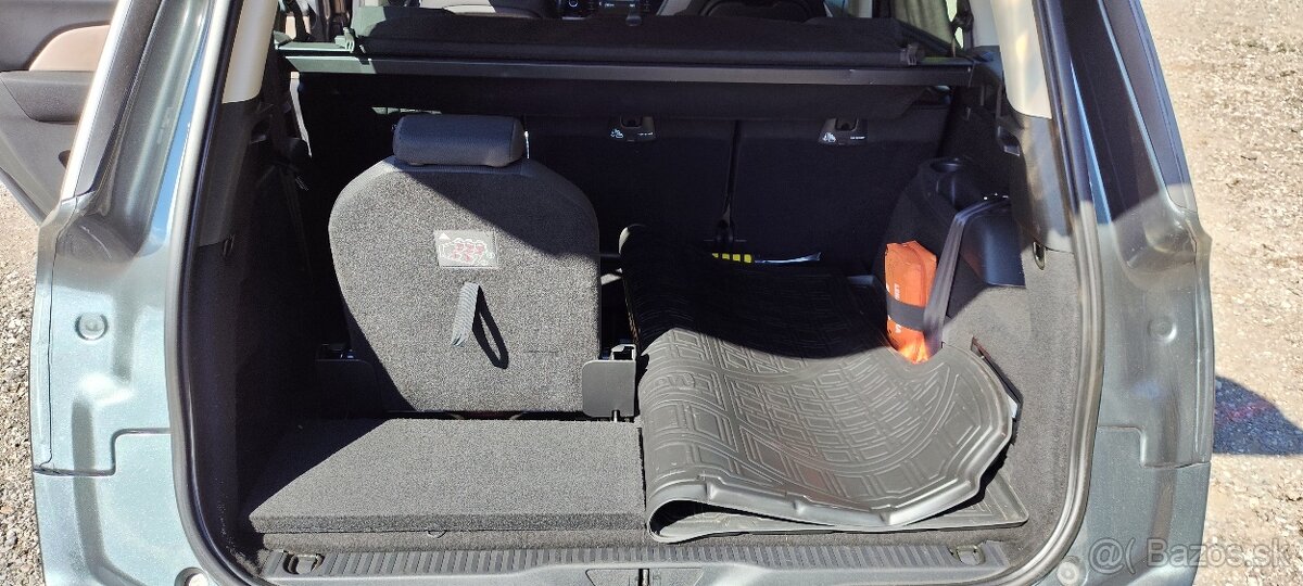 Citroen C4 Grand Picasso - 9