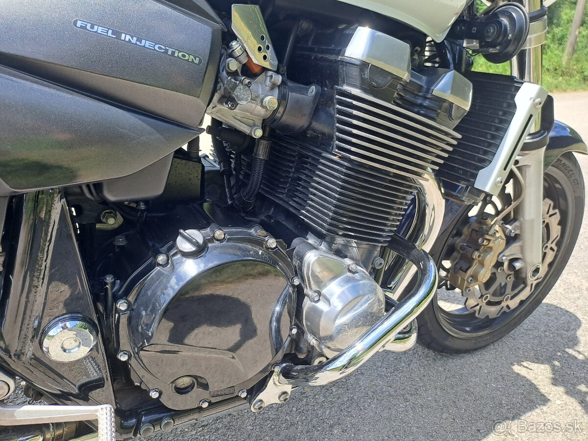 Suzuki gsx 1400 r.v.2004 - 9