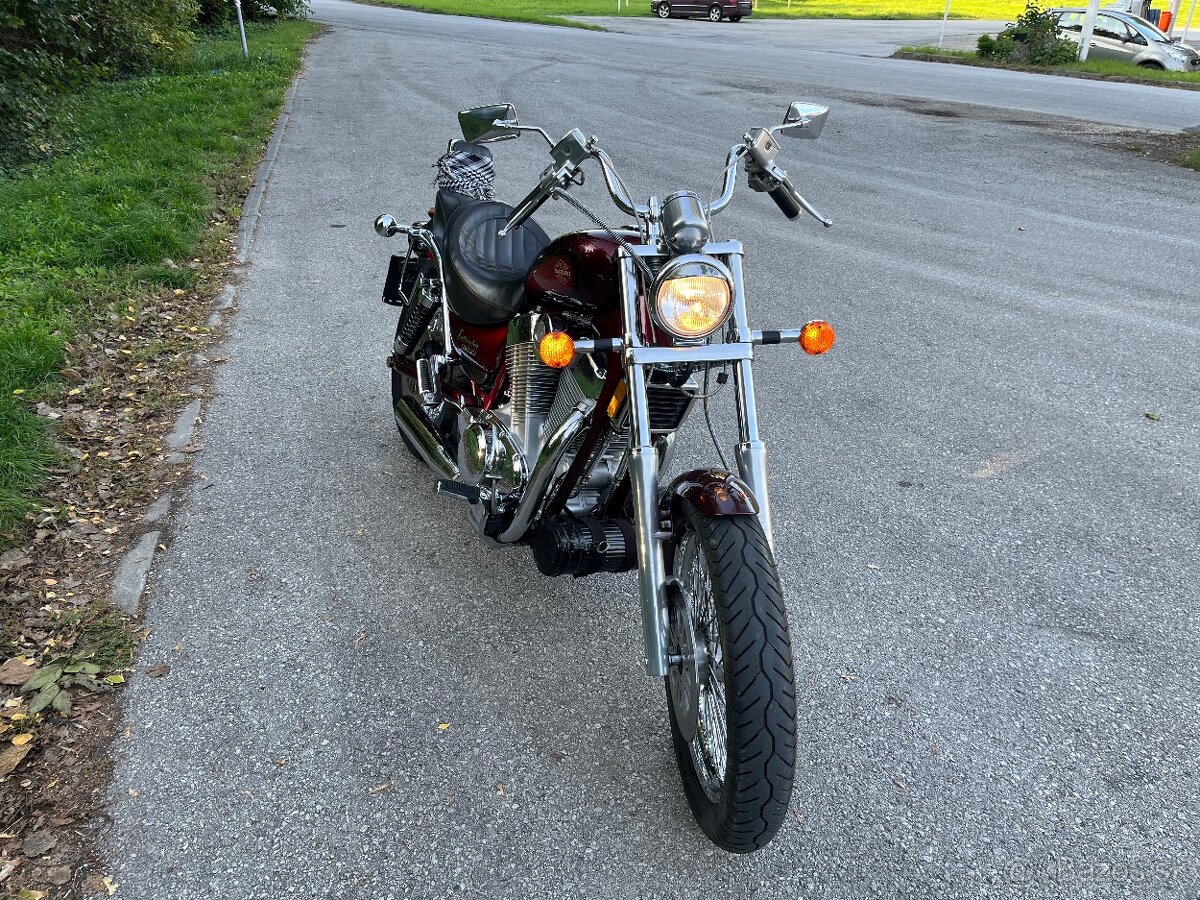 Suzuki Intruder VS 1400 - 9