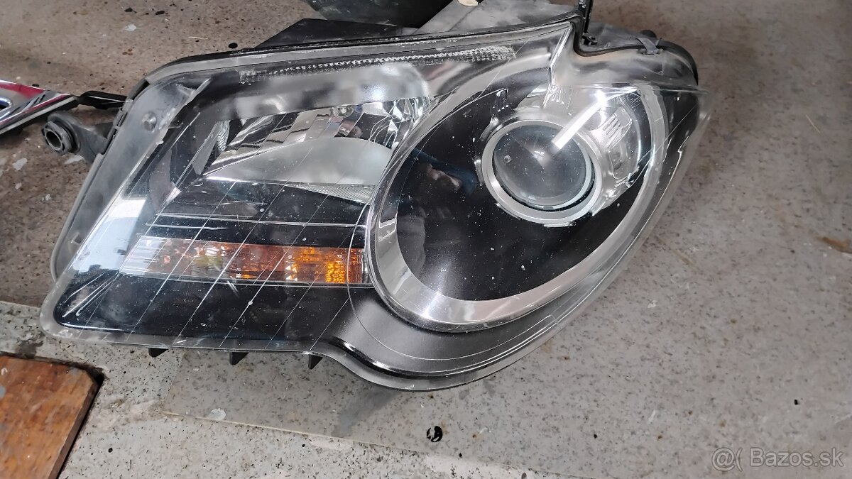 Predny naraznik touran cross - 9