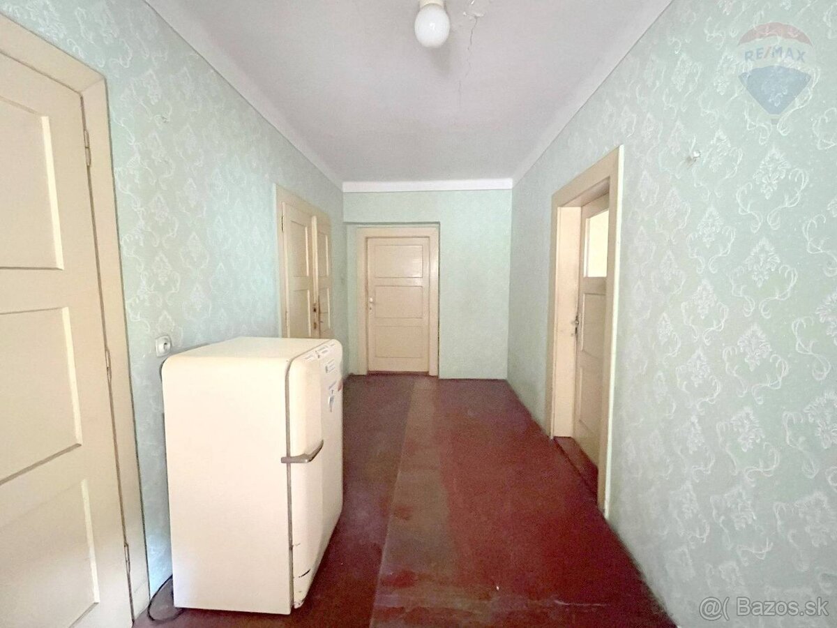 Rodinný dom s rozsiahlym pozemkom 3538 m2 - Kremnica - 9