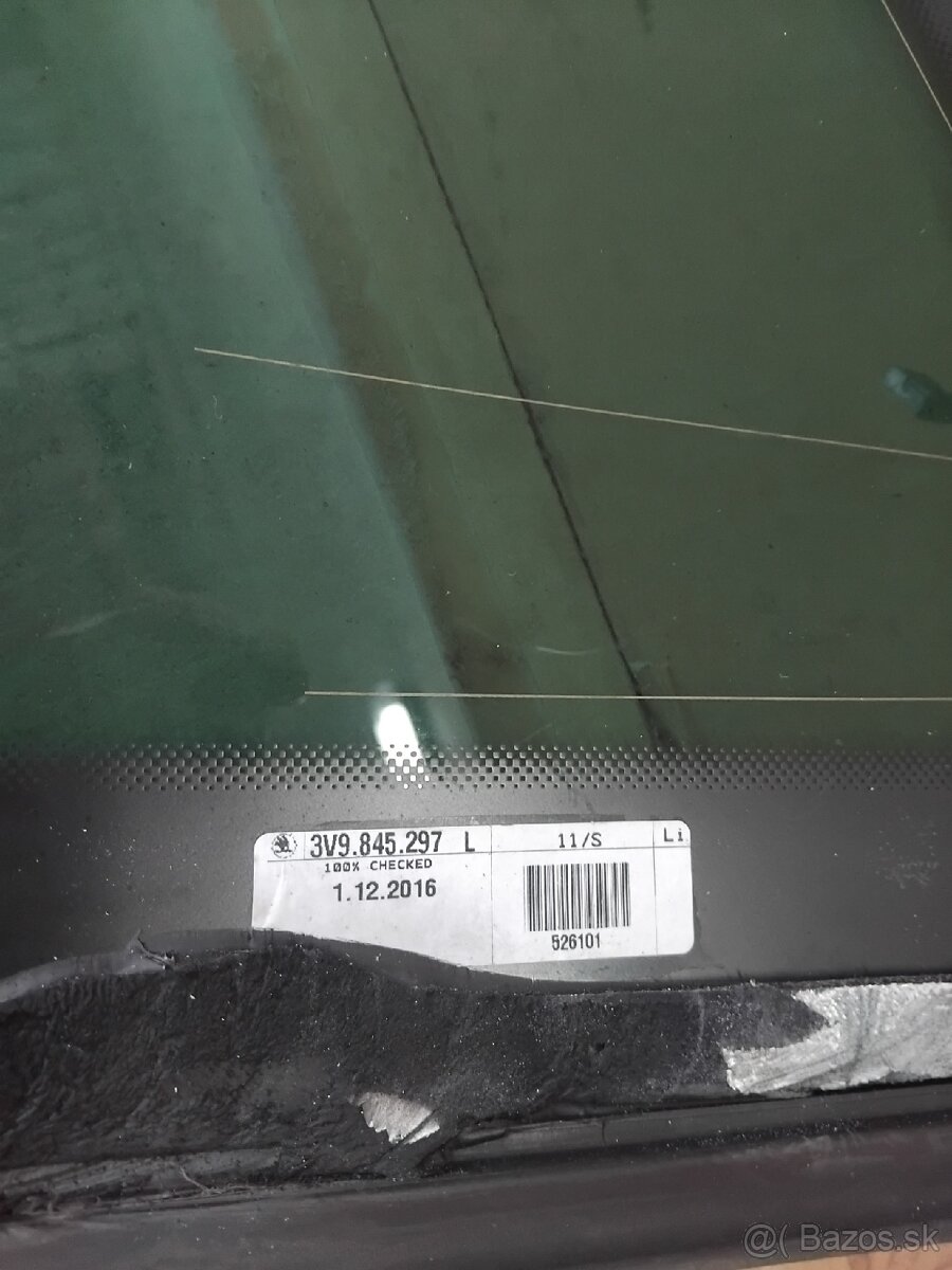 bočné sklo Superb 3 combi - 9