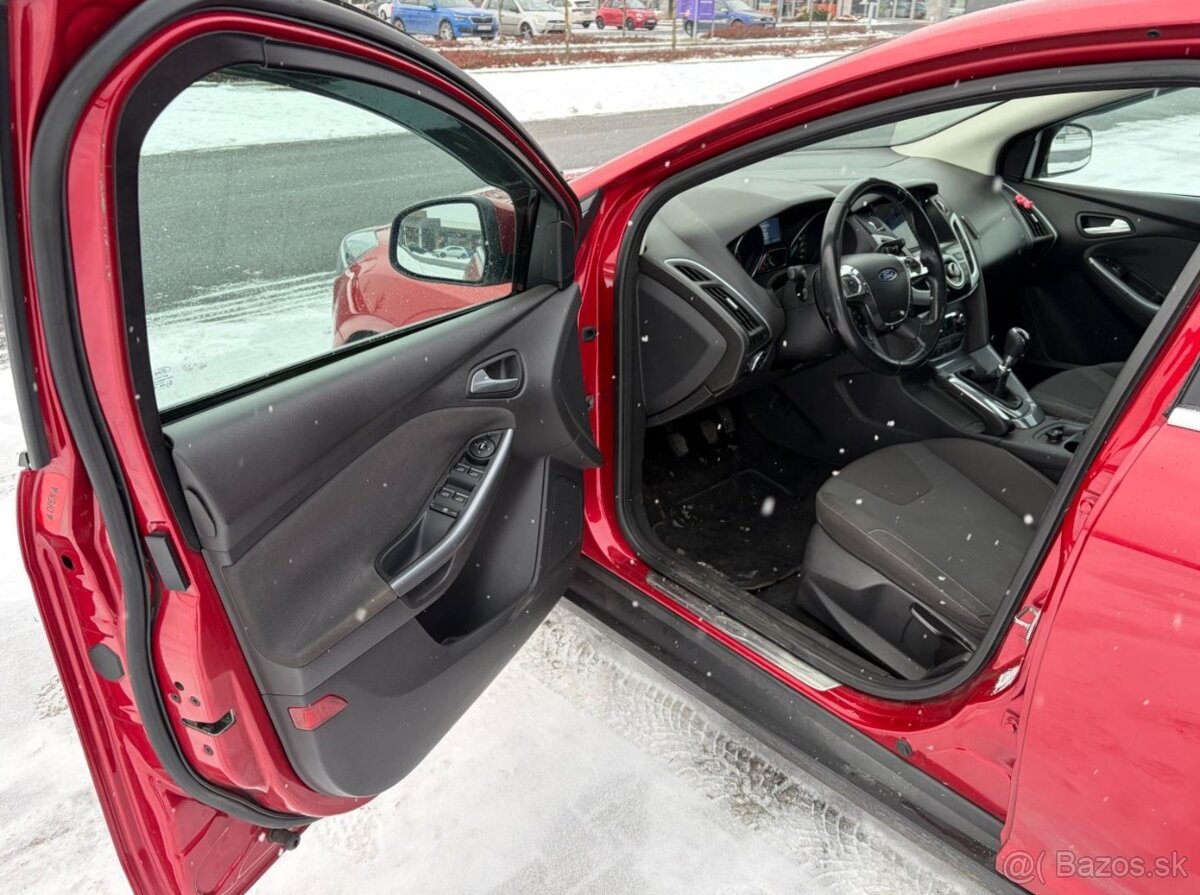 Ford Focus 1.6 EB 110kw TOP VÝBAVA - 9