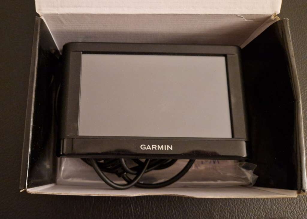 GARMIN NUVI 42 GPS navigácia s mapou pre rok 2026. - 9
