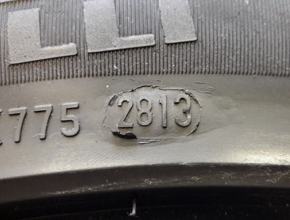 245/40R19 a 275/40r19 Pirelli ZIMNÉ - 9