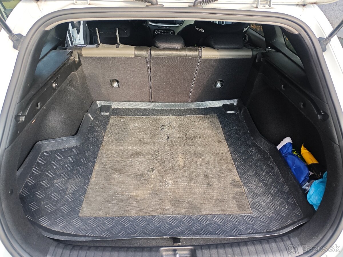 Kia Ceed SW 1.5 Tgdi, 118kW, M6, 3/2021 - 9