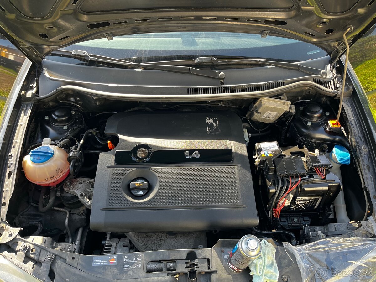 SEAT IBIZA 1.4i 16v 63kW - 9