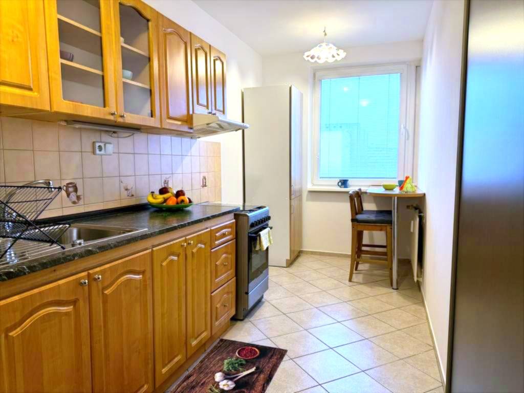 Útulný byt s loggiou a klimatizáciou, Rovniankova.Províziu n - 9