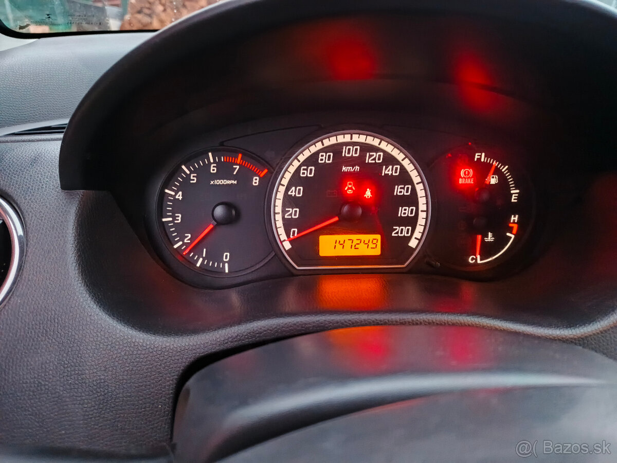 Suzuki swift 1,3 2006 - 9