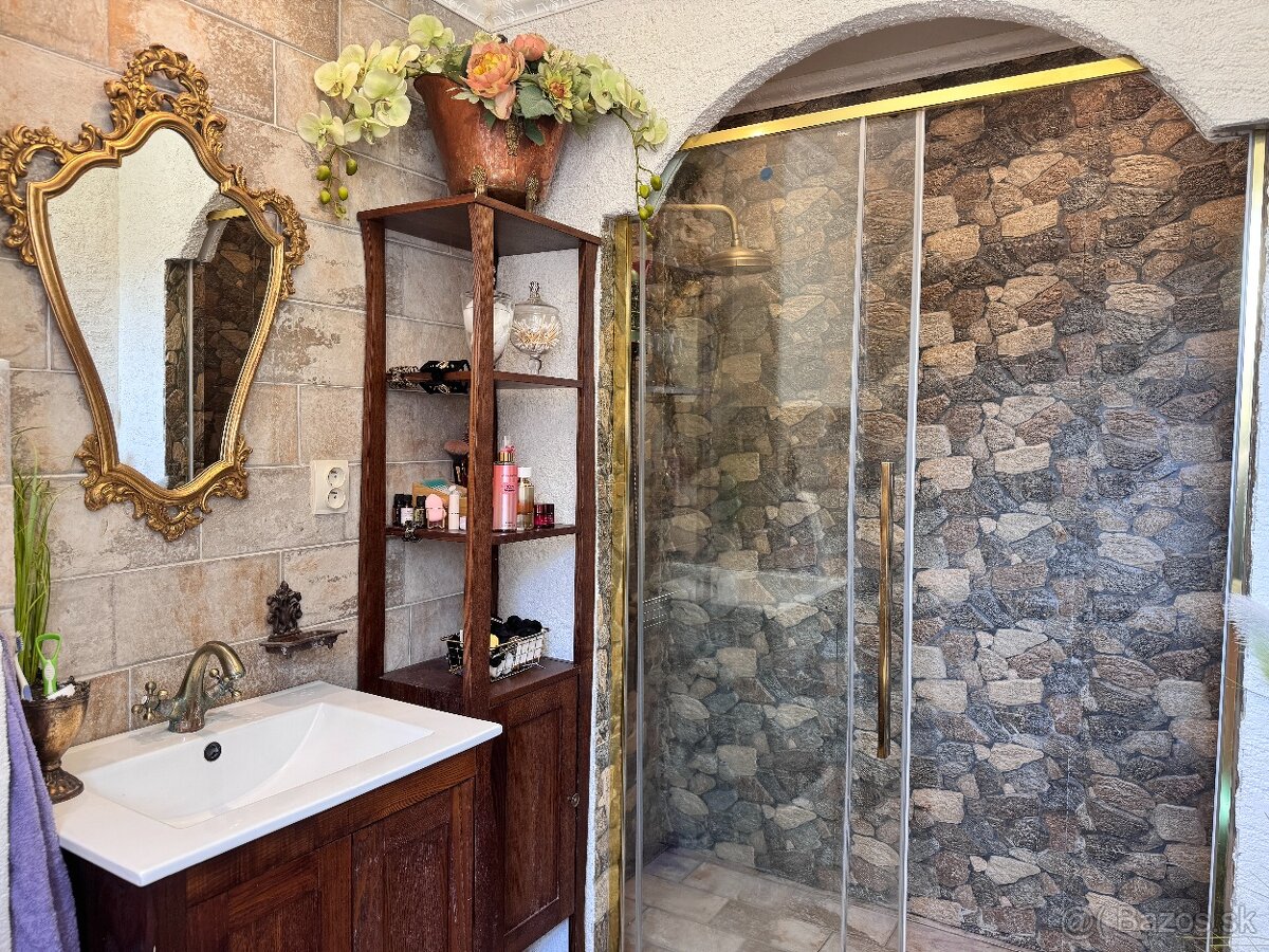 NA PREDAJ: 2-izbový byt v Handlovej, Mierové námestie - 9