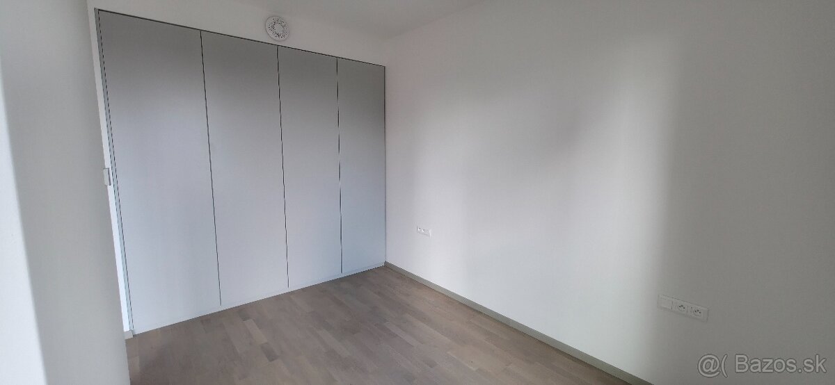 NA PREDAJ NOVÝ 2 IZBOVÝ BYT BRATISLAVA CENTRUM - 9