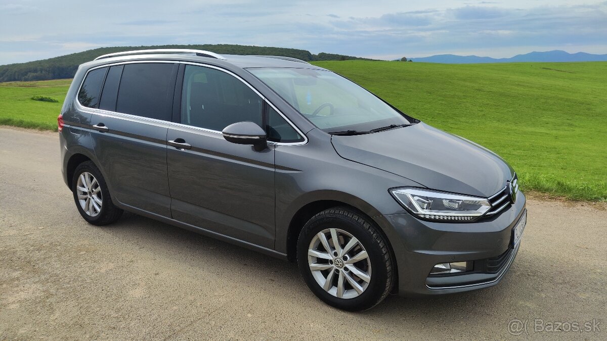 2017 Touran nový model, tsi 110kw,dsg 7st, top výbava - 9