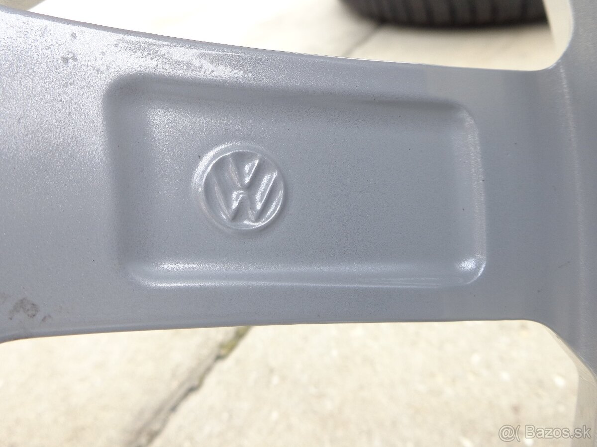 VW Transporter Multivan zimna sada kolies 215/65R16C - 9