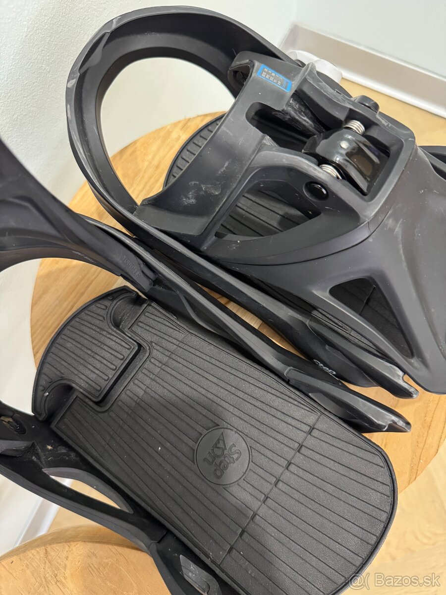 PREDÁM BURTON STEP ON - 9