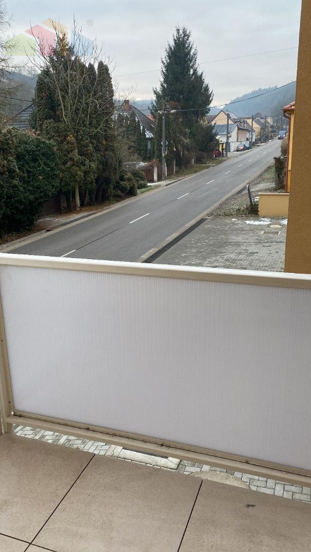 Trojizbový mezonetový byt Banka pri Piešťanoch - 9