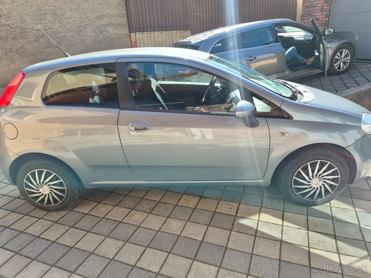 FIAT PUNTO 1.2 - 9