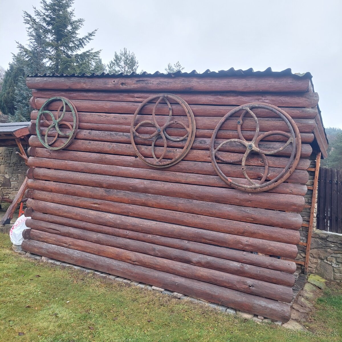 Liatinové kolesá na studňu - 9