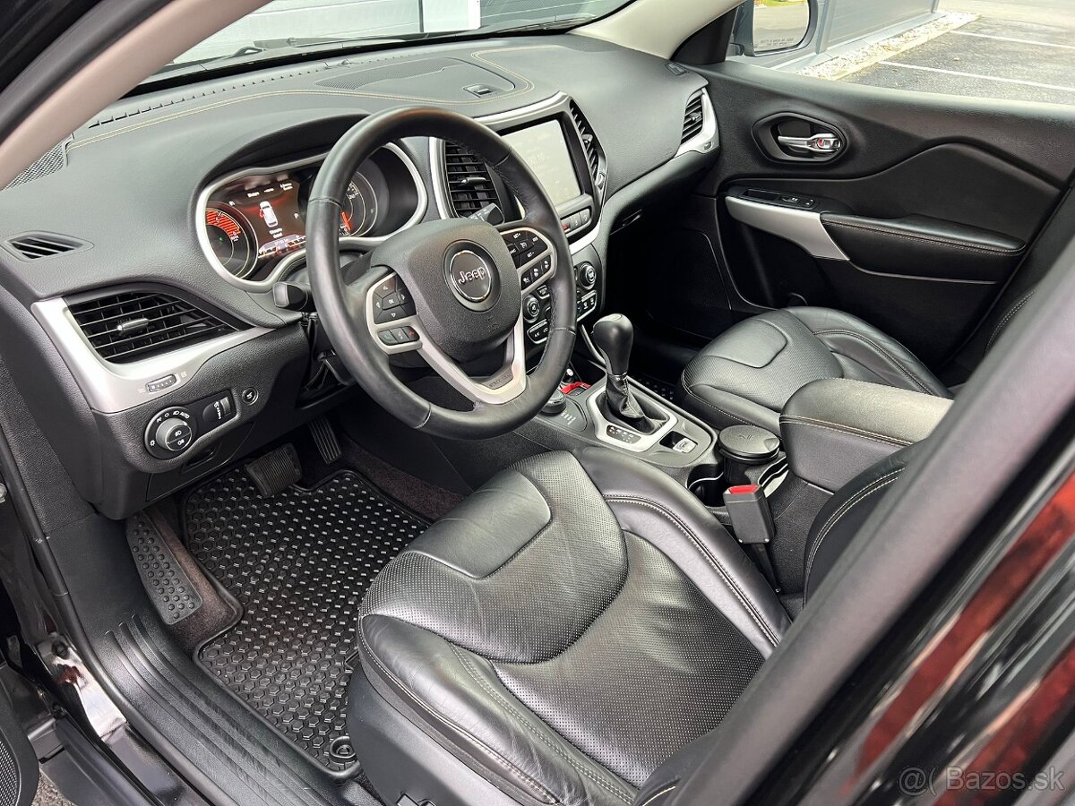 Jeep Cherokee 2.2 CRD 4x4, 88 000 km, ČR (Třinec) - 9