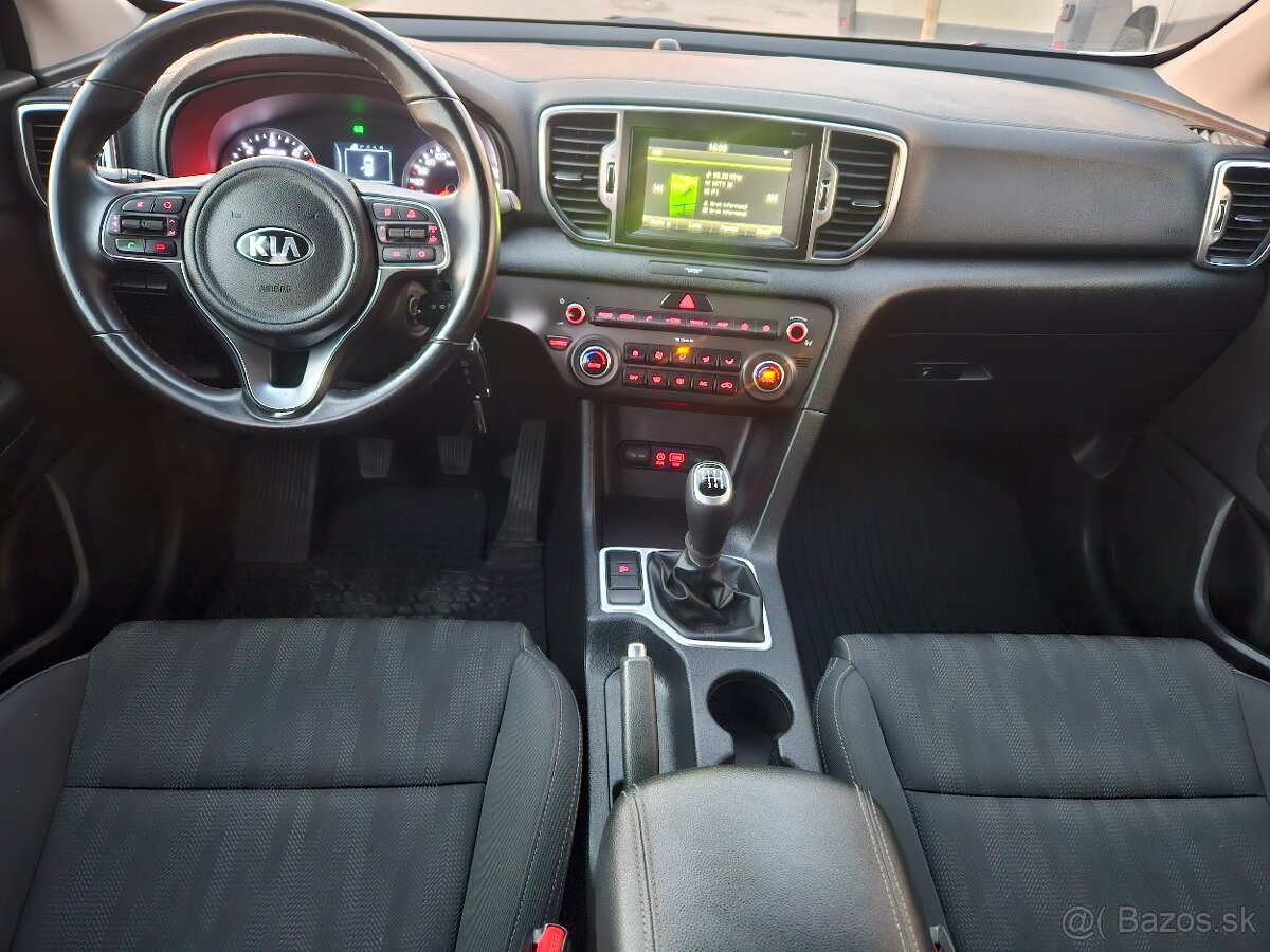 Kia Sportage 1.7CRDi 115KM Navi Kamera biela perla - 9